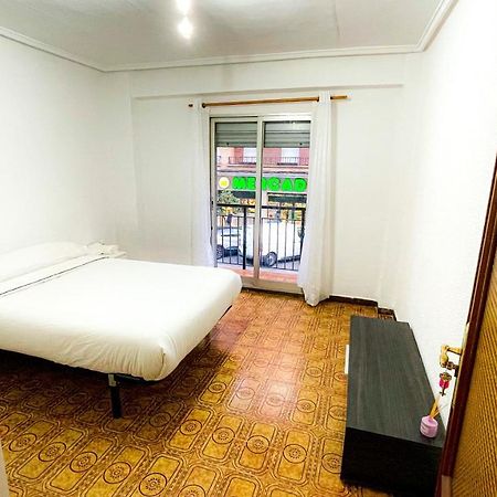 Alojamiento Valencia Apartman Kültér fotó