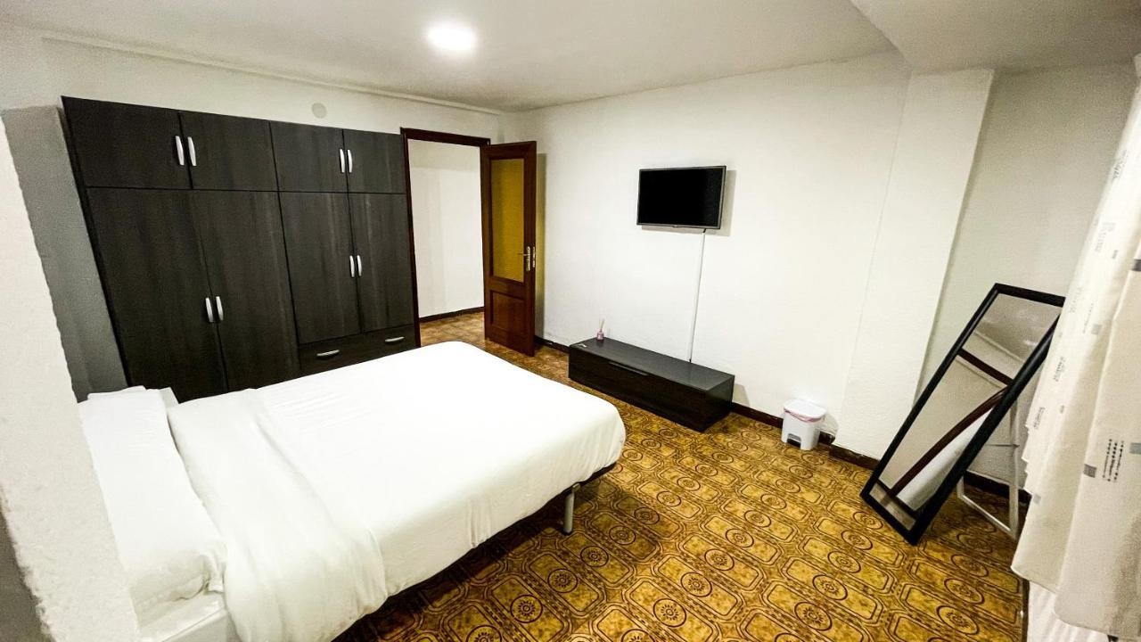 Alojamiento Valencia Apartman Kültér fotó