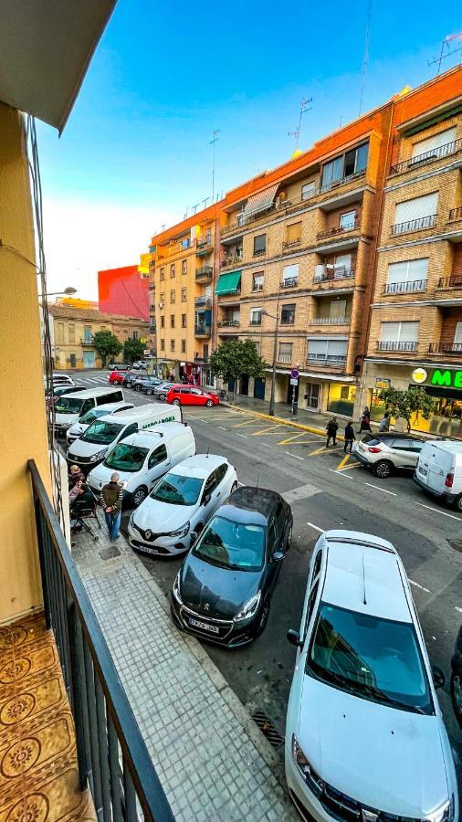 Alojamiento Valencia Apartman Kültér fotó