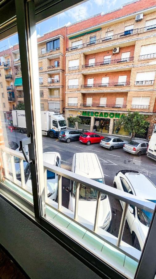 Alojamiento Valencia Apartman Kültér fotó