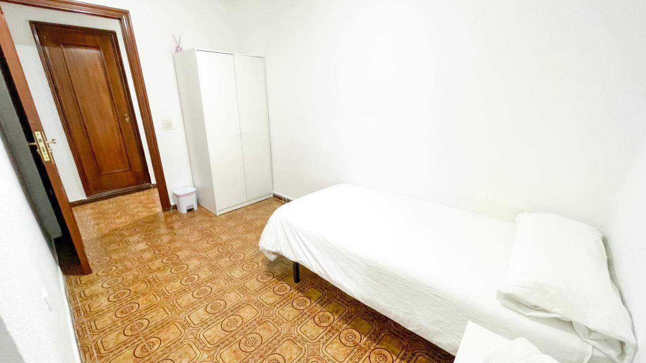 Alojamiento Valencia Apartman Kültér fotó